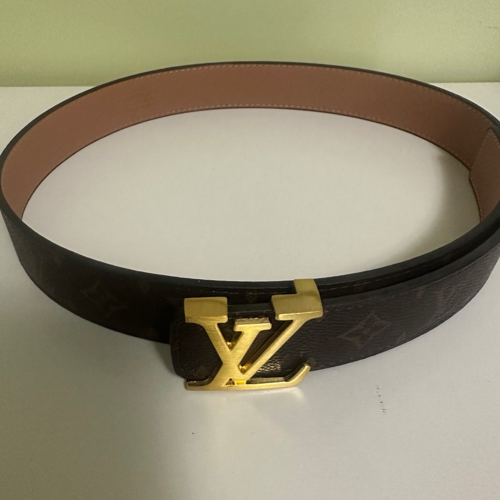 Louis Vuitton Beige Leather Belt with Gold Buckle
